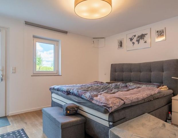 Wohnen mit eigenem Gartenparadies / Idyllische Lage nahe Engen - Photo 1