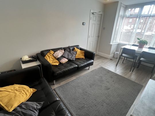 Woodside Place - Photo 1