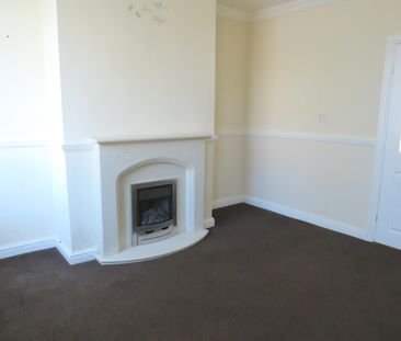 North Road, Chesterfield - Photo 1