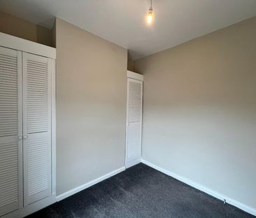 2 bedroom House To Let - Photo 2