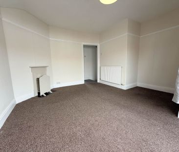 Westbank Avenue, Blackpool, FY4 5BT - Photo 2