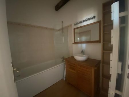 Location Appartement 3 pièces 73m² - Photo 5