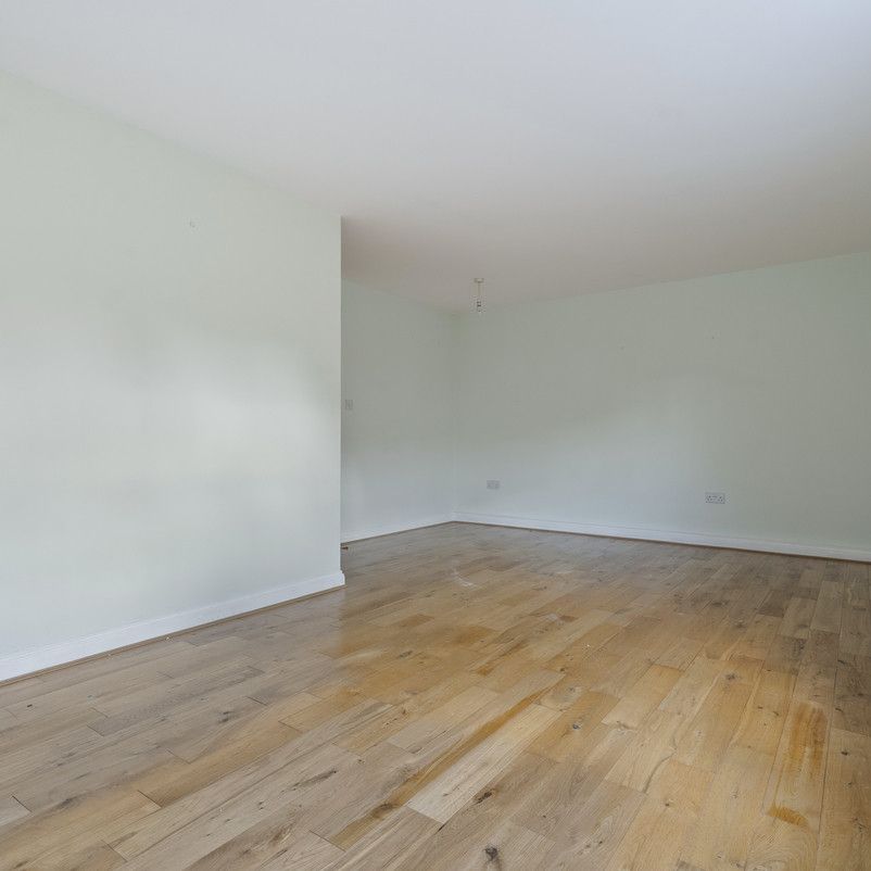 Creswick Road, London, W3 - Photo 1