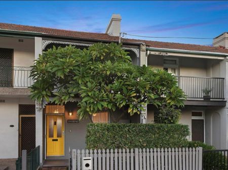 Marrickville - Photo 2