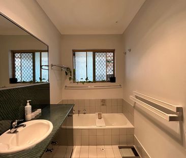 MAGNIFICENT OCEAN VIEWS - Photo 2