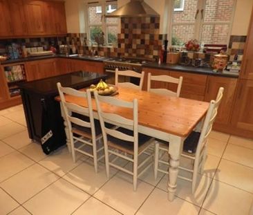 4 bedroom house to rent - Photo 2