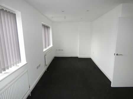 Palatine Road flat 3 - Photo 2