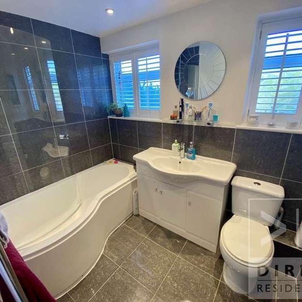 Rosebank, Epsom, KT18 - Photo 1