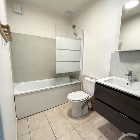 Location Appartement 1 pièce 17m² TROYES 10000 - Photo 4