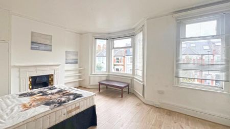 5 bedroom terraced house to rent - Photo 2