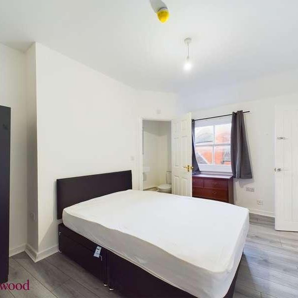 Horsefair, Banbury, OX16 - Photo 1