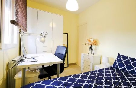 Calle Lilas, Getafe, Community of Madrid 28903 - Photo 4