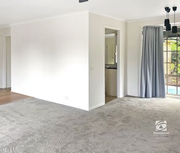 LOCATION PERFECT! - Photo 4