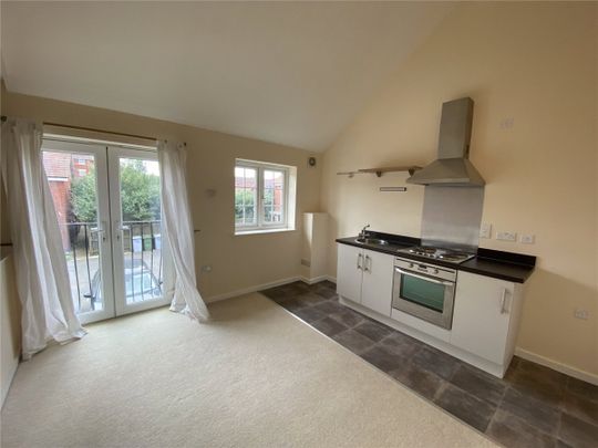 Parsons Close, Fernwood, Newark, Nottinghamshire, NG24 - Photo 1