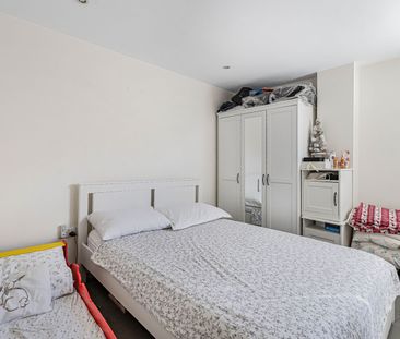 2 Bed Flat, The Green, W5 - Photo 6