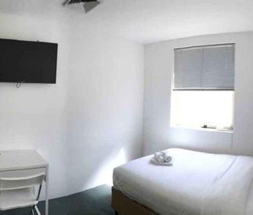 Room 15 (Non Ensuite) - Photo 2