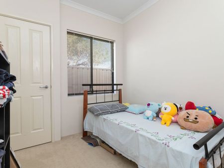 Low Maintenance Living! - Photo 5