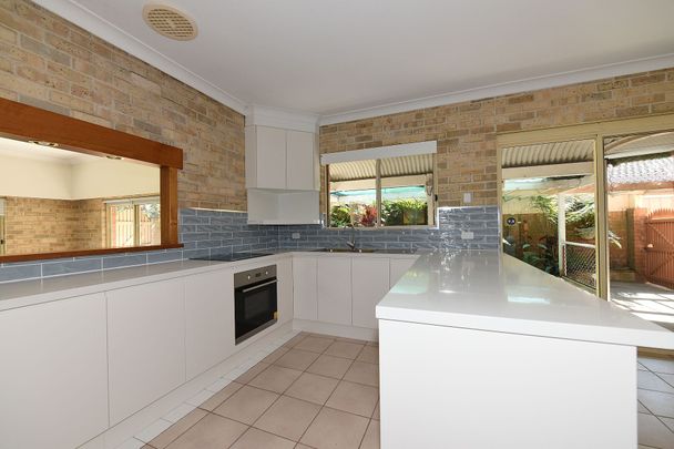 27 Waratah Crescent, Sanctuary Point. - Photo 1