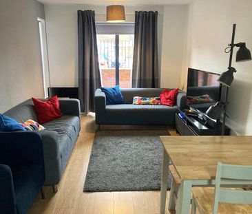 2 bedroom apartment to rent - Photo 1