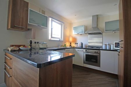 3 bedroom townhouse to rent - Photo 5
