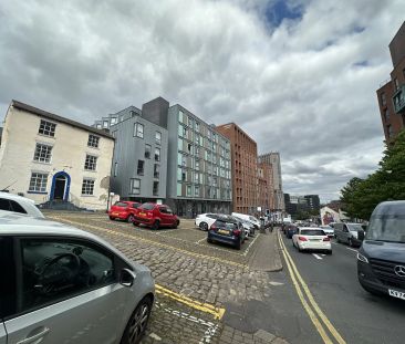 Silver 1 Bed Apartment - Photo 4