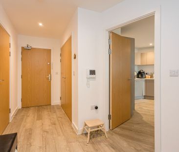 Ifield Road, Crawley, RH11 - Photo 2