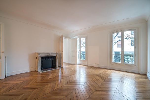 location Appartement F5 DE 143.35m² À PARIS - Photo 1