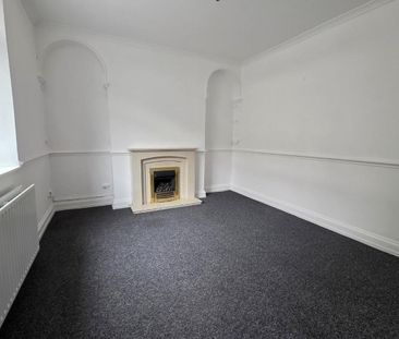 2 bedroom end of terrace house to rent - Photo 5