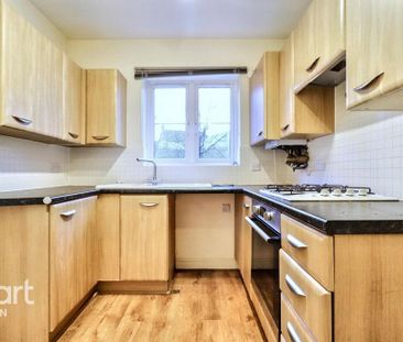 2 bedroom end of terrace house to rent - Photo 2