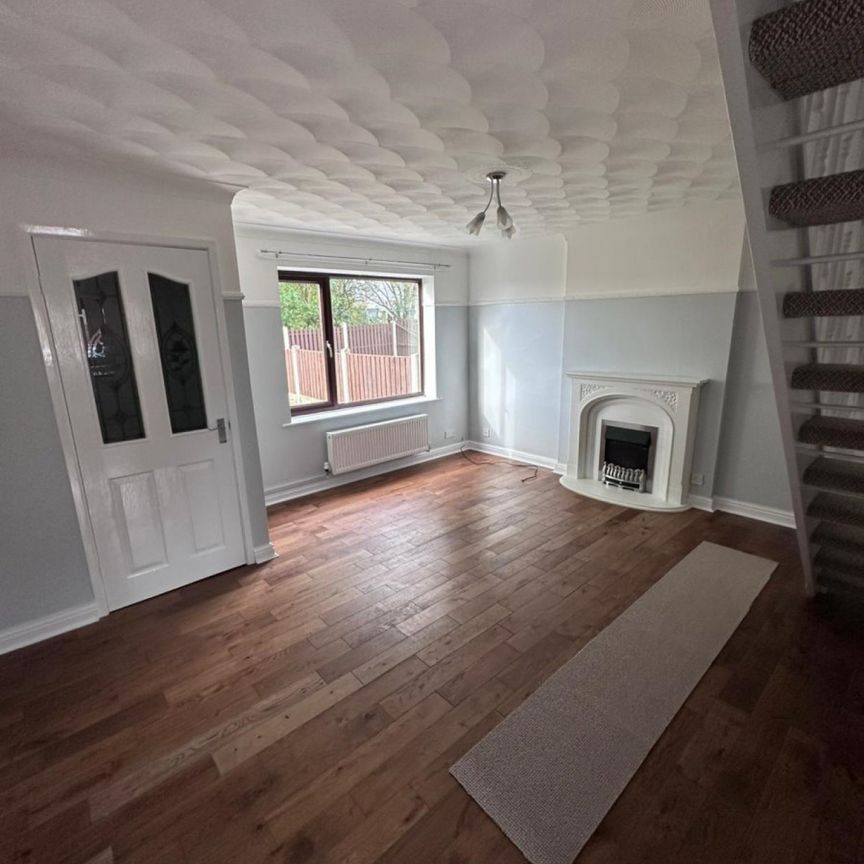 3 bed Terraced - To Let - Photo 1
