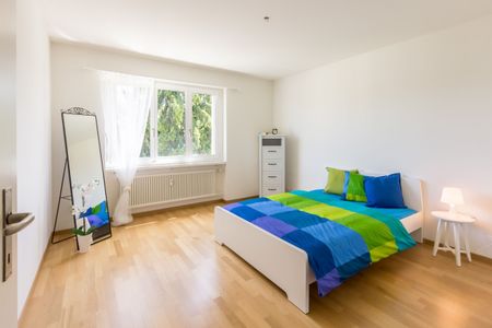 Spacious 4.5-room apartment with seating area! - Foto 2