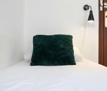 Calle de Alonso Nez, Madrid, Community of Madrid 28039 - Photo 3