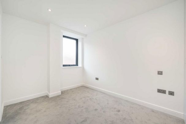 3 bedroom flat to rent - Photo 1
