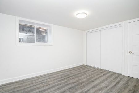 For Lease - 848 TROJAN Avenue Unit# B, Overbrook - Castleheights and Area, Ontario - Photo 4