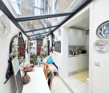 Room To Let - Photo 2