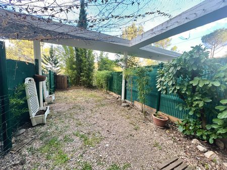 T1 + mezzanine - jardin parking - aix les milles - Photo 4