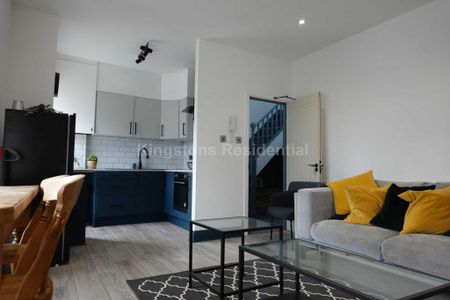 4 bedroom duplex to rent - Photo 3