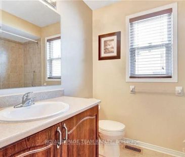 1086 MARCONI AVENUE - Photo 2