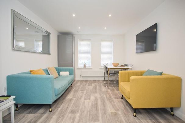 2 bedroom ground floor flat to rent - Photo 1