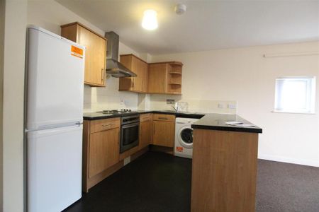 2 bedroom apartment to rent - Photo 4
