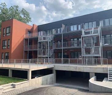 734 Walnut, Montréal, QC - Photo 1