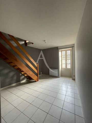 Location Appartement 2 pièces 35m² FONTENAY LE COMTE 85200 - Photo 5