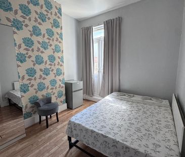 Room in a Shared House, Dongola Road, N17 - Photo 6