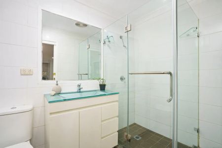 MATTHEW PEARCE CATCHMENT WITH WALKING DISTANCE - Photo 4