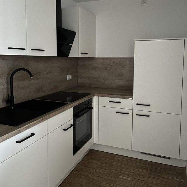 Perfekte Dachwohnung im Neubau! EBK, Lift und Erstbezug! - Photo 1