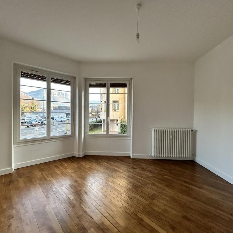 Location Appartement 3 pièces 106m² CHAMBERY 73000 - Photo 1