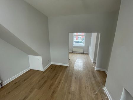 2 Bed Terraced House, Brompton Road, M14 - Photo 3