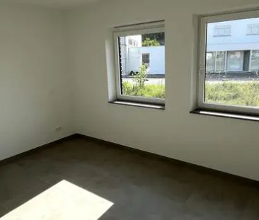 LICHTRIJK, SPLINTERNIEUW, GELIJKVLOERS appartement met TUIN - Photo 5