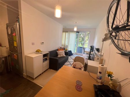 1 bedroom studio apartment to rent - Photo 2