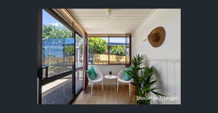 4 Bedroom Home + study - Photo 4